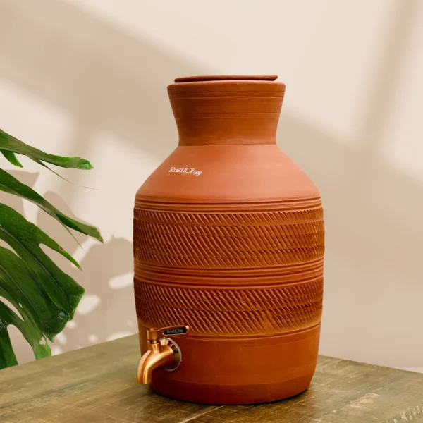 clay water pot