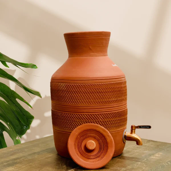 clay water pot